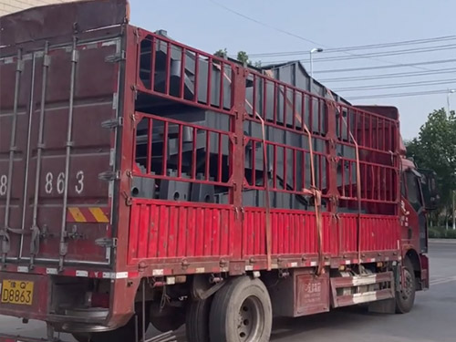 1542直線振動篩三臺專車發信陽